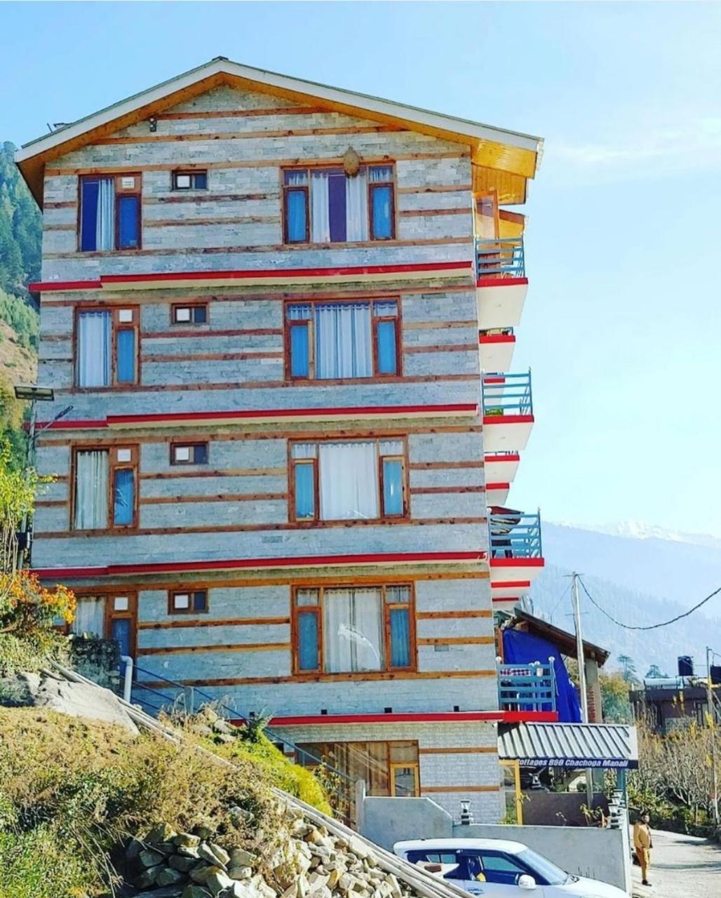 Hotel Himachal Heights Manāli Exteriör bild