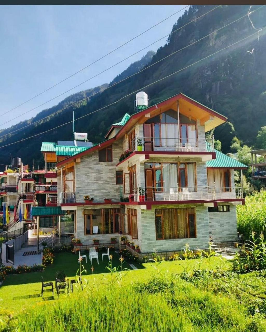 Hotel Himachal Heights Manāli Exteriör bild